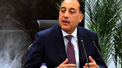 الحكومة:  الإعلان مبكرًا عن حزمة تحسينات في الأجور والدخول للعاملين بالدولة