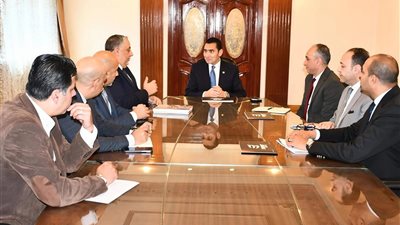 وزير الرياضة يبحث توسيع الشراكة مع شركة روابط الرياضية لدعم الأبطال المصريين