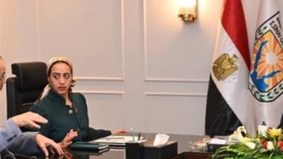 محافظ جنوب سيناء يعقد اجتماعًا موسعًا لبحث مشروع حماية الطيور المهاجرة بالمنطقة