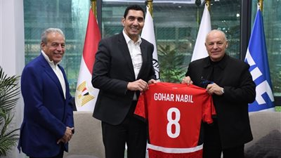 وزير الرياضة يزور مشروع 