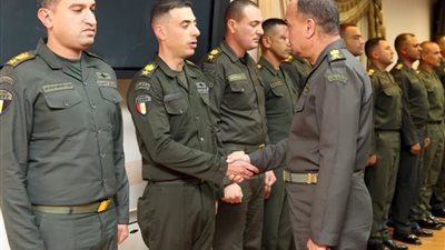  المتحدث العسكرى  يلتقى عدداً من قادة الوحدات والوحدات الفرعية بالجيشين الثانى والثالث الميدانيين