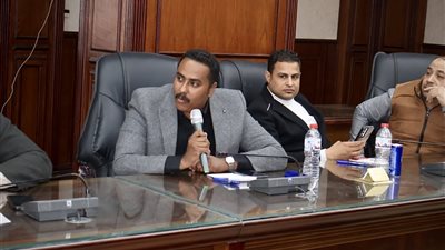 محمود حسن يضع أزمة البوتاحاز وملفات الحيز العمراني ونموذج 8 على طاولة محافظ سوهاج