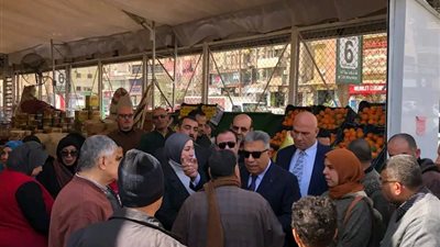 محافظ الدقهلية يتفقد المعرض الدائم لمتابعة توزيع الخبز لضمان توافر السلع وضبط الأسعار 