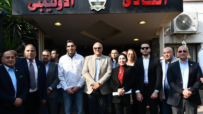 وزير الشباب والرياضة