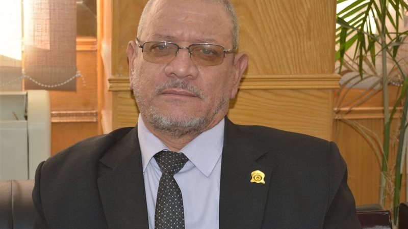 عميد كلية البنات الإسلامية 