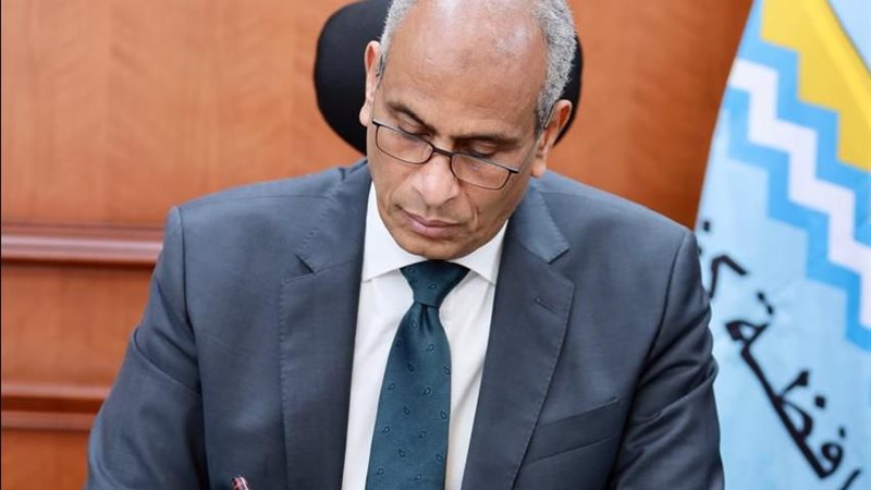 محافظ كفرالشيخ يعتمد