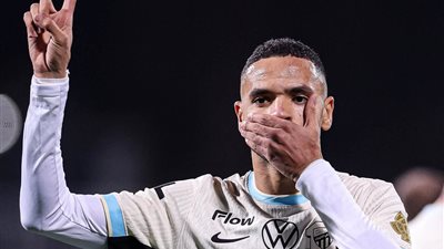 الاتحاد يفوز بهدف نظيف على الرياض في الشوط الأول 