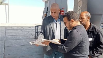 جولة صباحية لمتابعة محطات الوقود والتأكد من الالتزام بالأسعار في طما