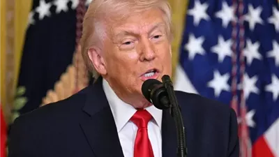 ترامب يدعو لتعزيز الأمن البحري في مضيق هرمز