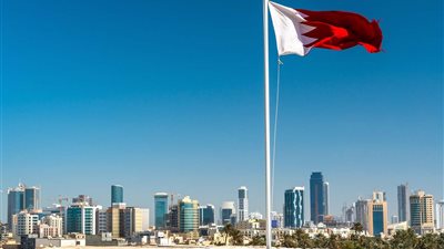 البحرين تحت الاستهداف.. صفارات الإنذار تدوي في أنحاء البلاد