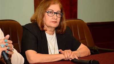 الناقدة ماجدة موريس تشيد بأداء جومانا مراد وأحمد رزق في مسلسل «اللون الأزرق»