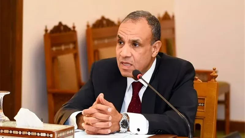 الدكتور بدر عبد العاطي