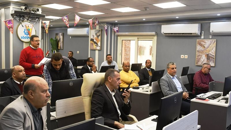 محافظ أسوان