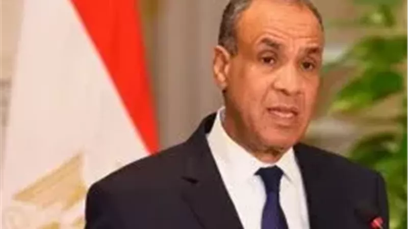 الدكتور بدر عبد العاطي،