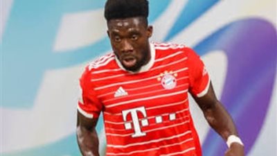 بايرن ميونيخ يدرس بيع ألفونسو ديفيز وسط اهتمام مانشستر يونايتد 