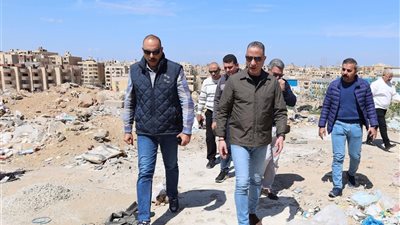 محافظ الجيزة يتفقد حدائق الأهرام ويوجّه بمراجعة تراخيص البناء