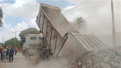 تحرك عاجل لاحتواء تسرب مياه بسمالوط.. وإعادة فتح الطريق دون خسائر بشرية