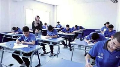 نقلة تقنية.. نظام البوكليت لطلاب الدبلومات الفنية هذا العام