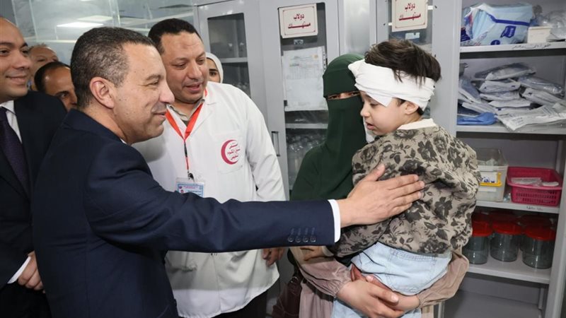 المحافظ اثنا الجولة