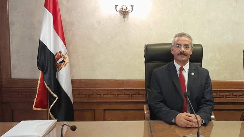  الدكتور أحمد عبد