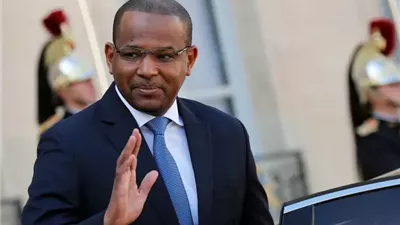 القضاء المالي يحكم على رئيس الوزراء الأسبق وآخرون بالسجن 20 عاما