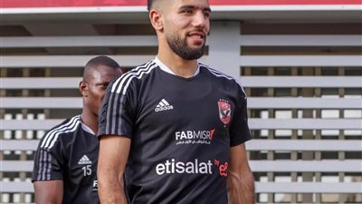 مصدر بالزمالك يكشف حقيقية مفاوضات الفارس الأبيض مع أحمد قندوسي 