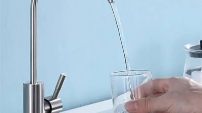 مياه القليوبية تنفي شائعات تلوث مياه الشرب وتؤكد مطابقتها للمواصفات القياسية