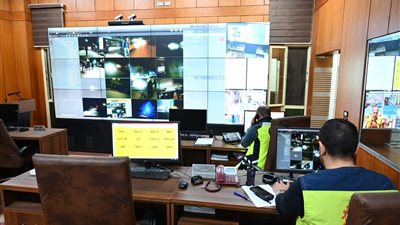 محافظ الغربية يتابع التزام المحال بمواعيد الغلق 