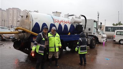 رفع درجة الاستعداد وحالة الطوارئ بالصرف الصحي في الإسكندرية لمواجهة الأمطار