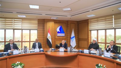 رئيس جامعة كفر الشيخ: حريصون في الجامعة الأهلية على تقديم تجربة تعليمية متميزة