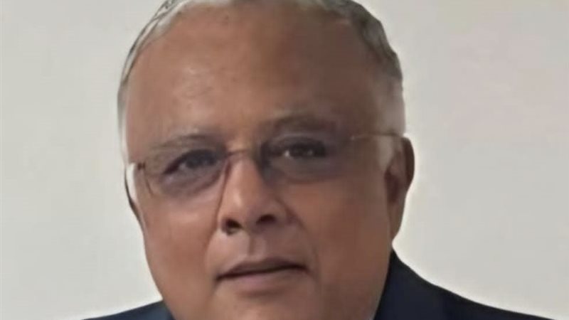 الدكتور أحمد إيهاب