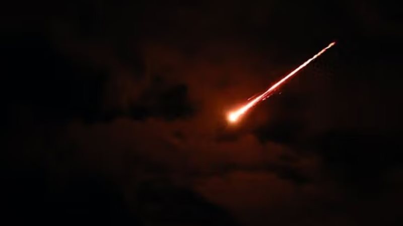  هجمات صاروخية 