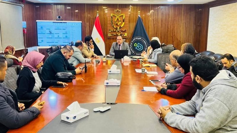 خلال الاجتماع 