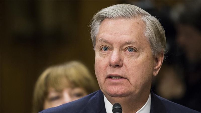 السيناتور الأمريكي