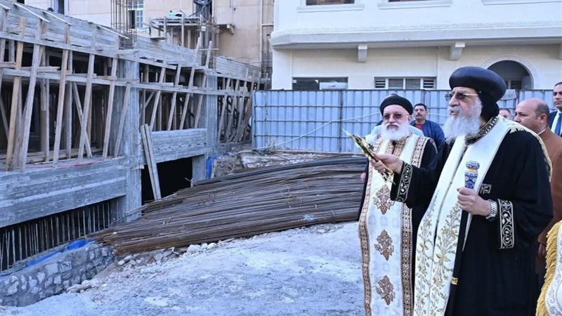 البابا يتفقد موقع المركز الثقافي القبطي السكندري 