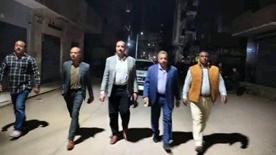 حملات مكثفة بطهطا لتطبيق مواعيد الغلق.. وتشميع 