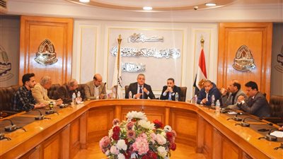 شعبة المستلزمات الطبية تبحث آليات تعزيز استقرار السوق