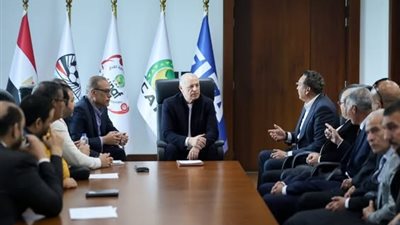 أبو ريدة يلتقي الأندية الشعبية لدعمها وتطوير الكرة المصرية