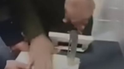 إحباط محاولة تهريب أقراص مخدرة داخل أدوات بناء بمطار سوهاج