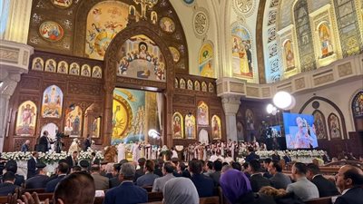 الكنيسة المصرية تحتفل بعيد القيامة المجيد.. القمص موسى إبراهيم يستعرض التفاصيل