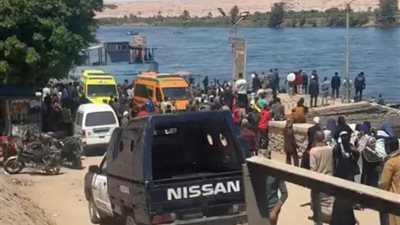 مصرع 3 سيدات وطفلين إثر انقلاب سيارة بنهرالنيل بعبارة المراغة في سوهاج