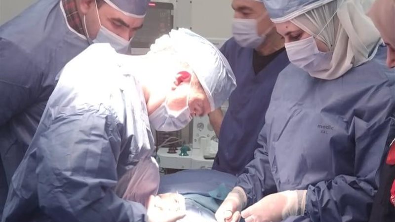 نجاح أول جراحة مخ