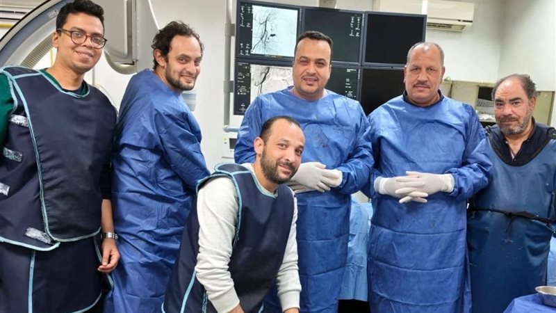 الفريق الطبي بجامعة