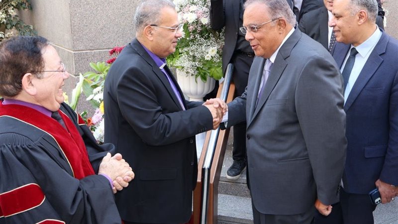 الدكتور أحمد ايهاب