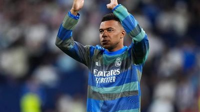 كليان مبابي يقود هجوم ريال مدريد أمام ريال بيتيس في الليجا 