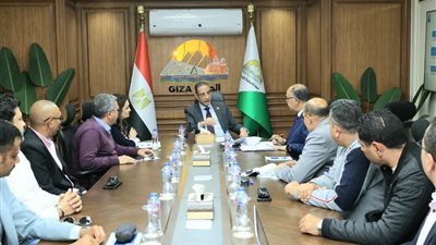 محافظ الجيزة يتابع خطط العمل ونسب إنجاز المشروعات بحي إمبابة 