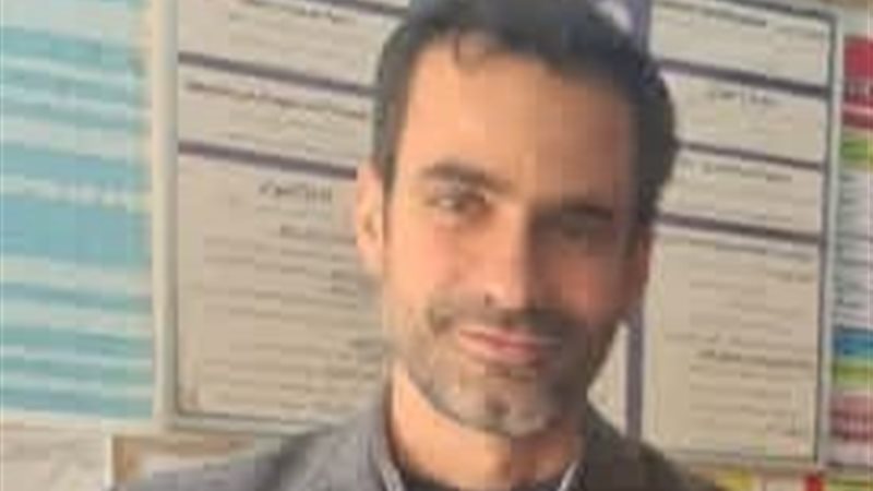  الدكتور محمد عمر،