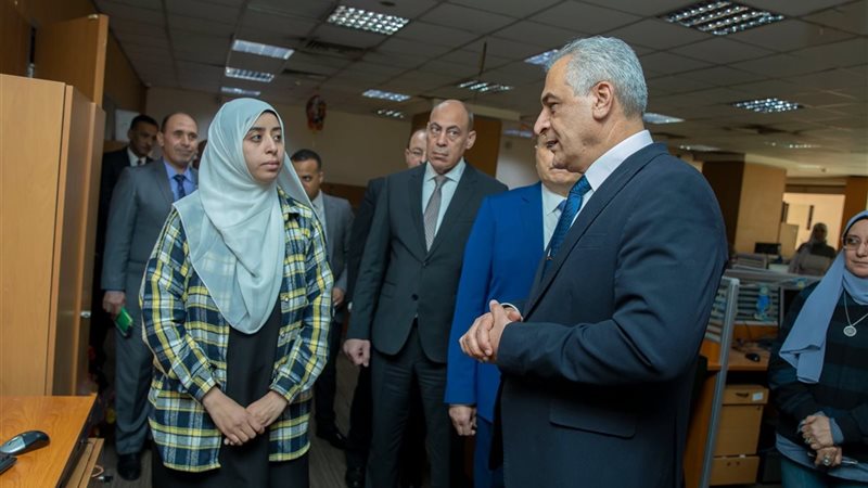 وزير الإنتاج الحربي