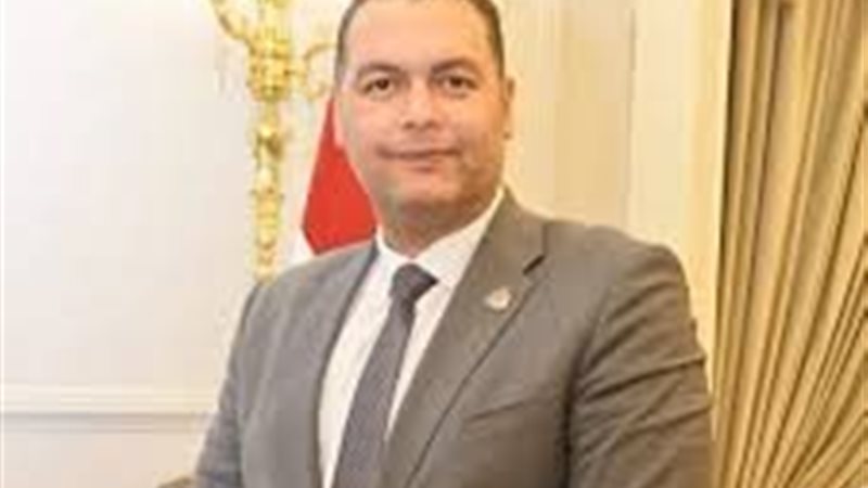 النائب محمد منير