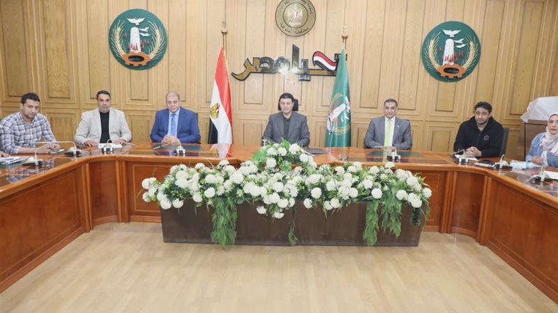 اثناء الاجتماع